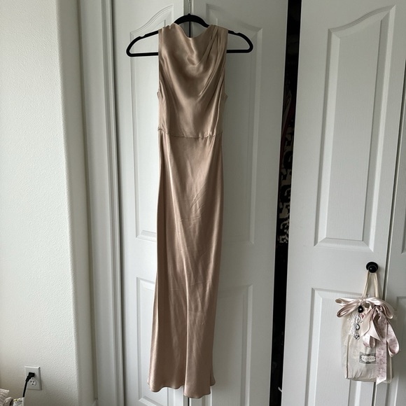 Shona joy dress - Picture 3 of 8